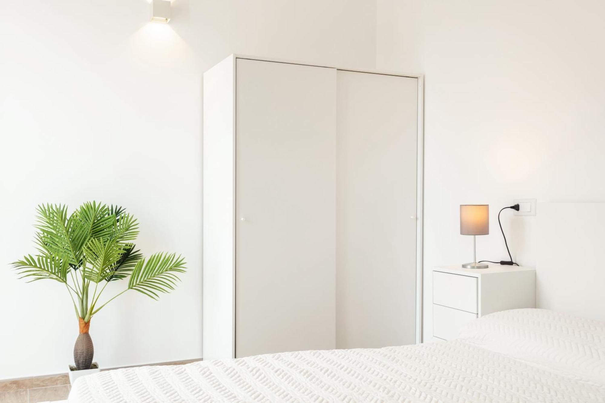 Lena'S Rooms ออลเบีย ภายนอก รูปภาพ